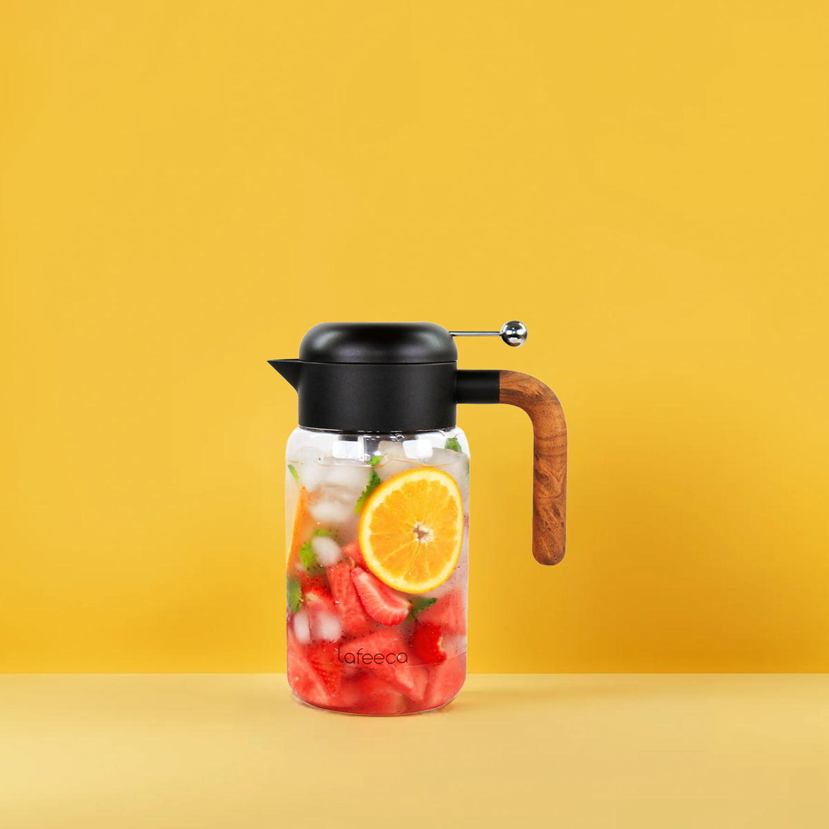 Lafeeca Essence Cold Brew Maker Black – iced tea and cold brew pitcher with pour-through lid