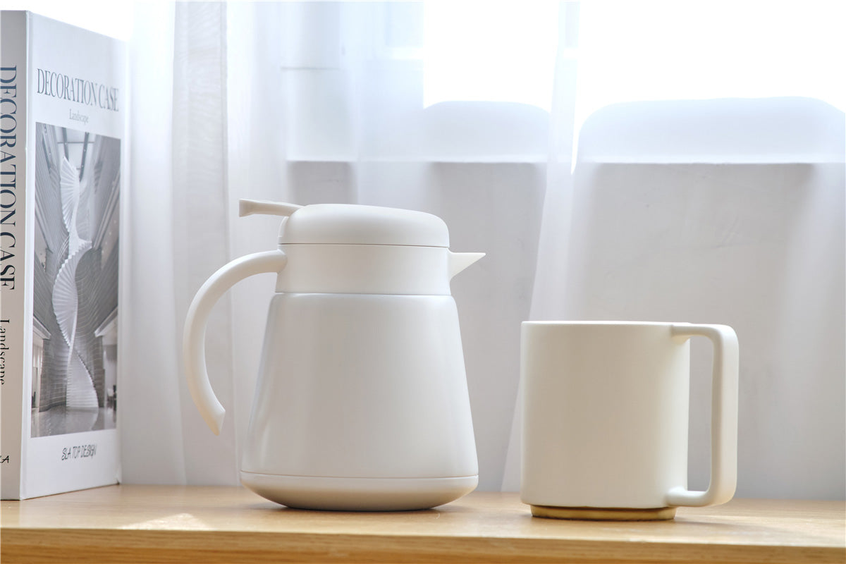 Lafeeca Ceramic Coffee Mug Set – ceramic coffee mugs styled with a white Lafeeca coffee carafe